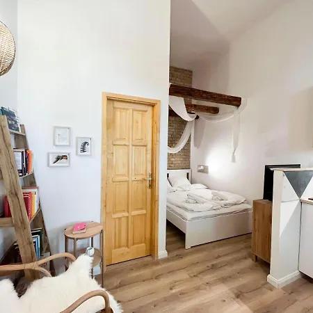 Apartment Brody Str 13 *