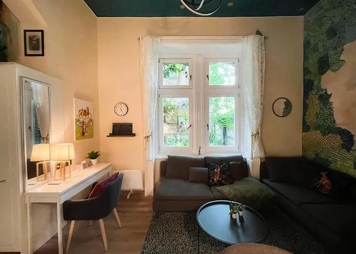 Brody Str 13 شقة *